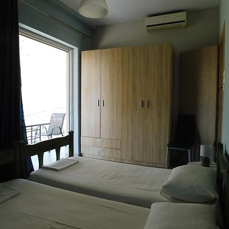 Marina'S Sea Home كالاماتا المظهر الخارجي الصورة