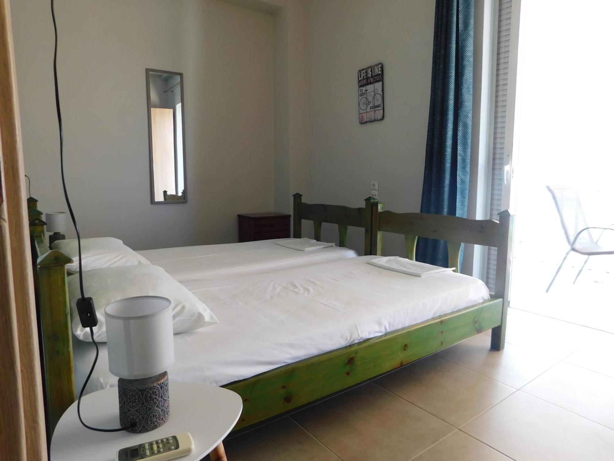 Marina'S Sea Home كالاماتا المظهر الخارجي الصورة